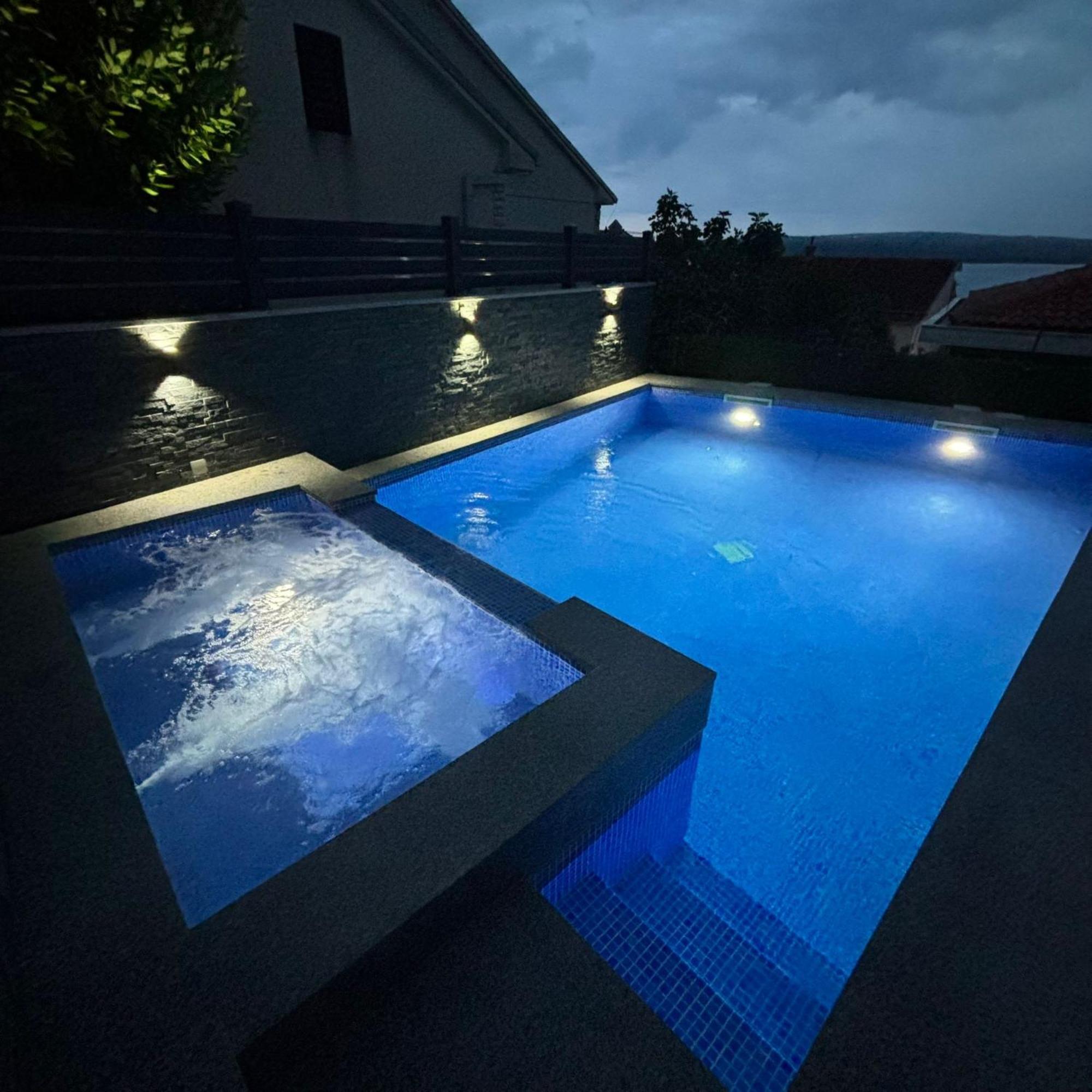 Apartments Blazevic, Heated Pool&Jacuzzi Драмаль Екстер'єр фото
